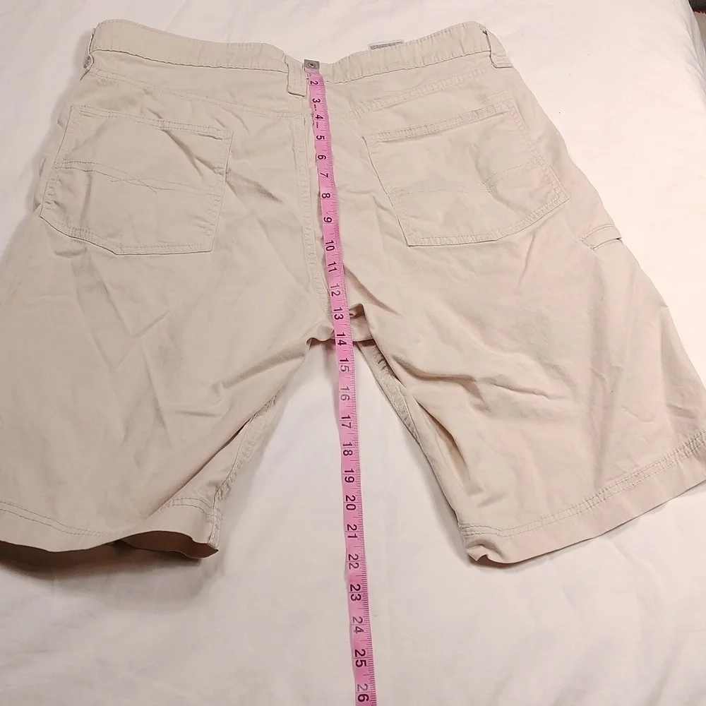 Signature Gold by Levi's men's shorts size 34